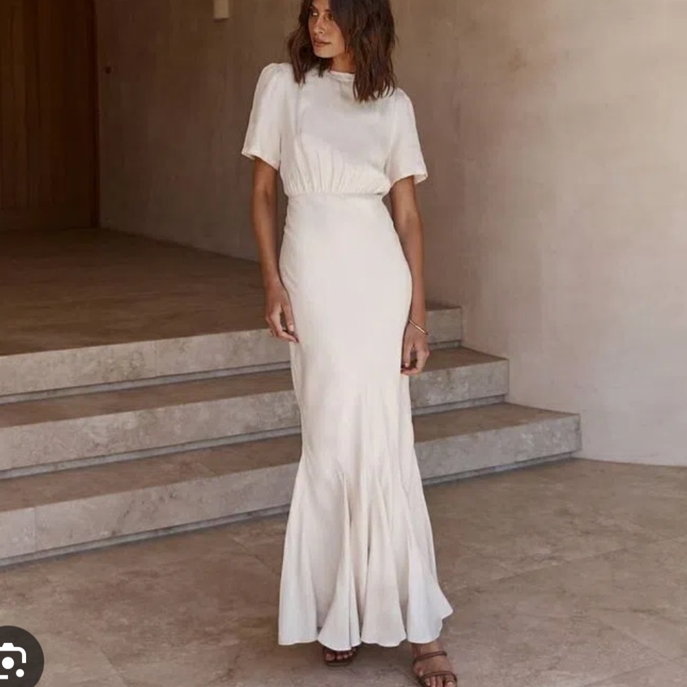 DISSH Cream Maxi Dress